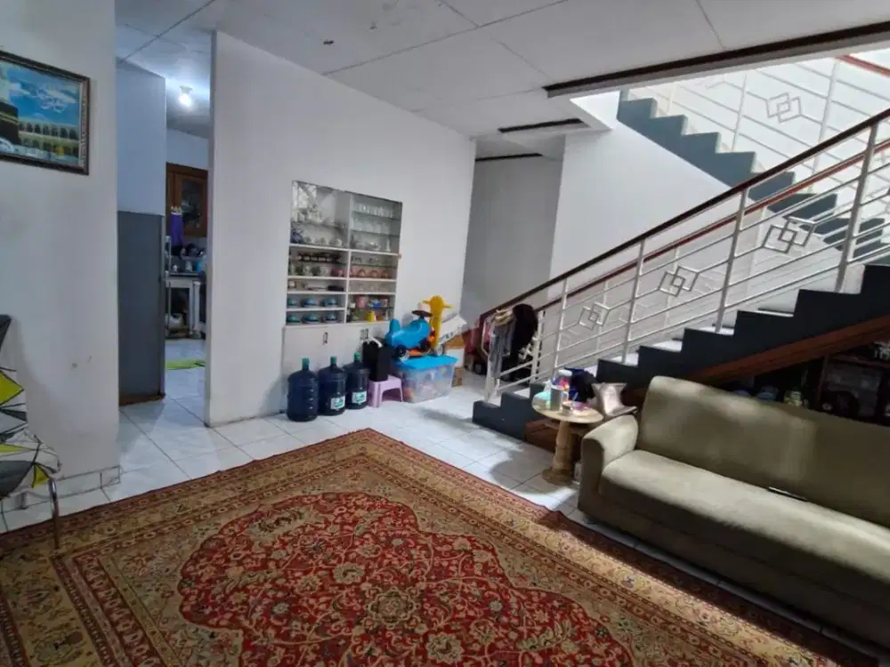 Rumah 2 Lantai Siap Huni di Jalan Kembar Bandung