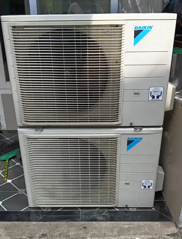 Outdoor AC Daikin 2 PK