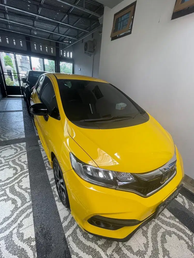 HONDA JAZZ 2018 RS KUNING 2018