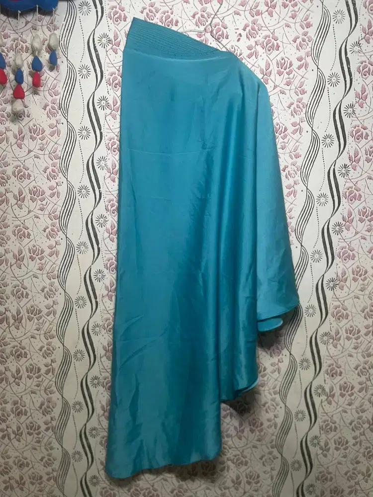 Bergo Syar'i warna Biru sesuai Gambar