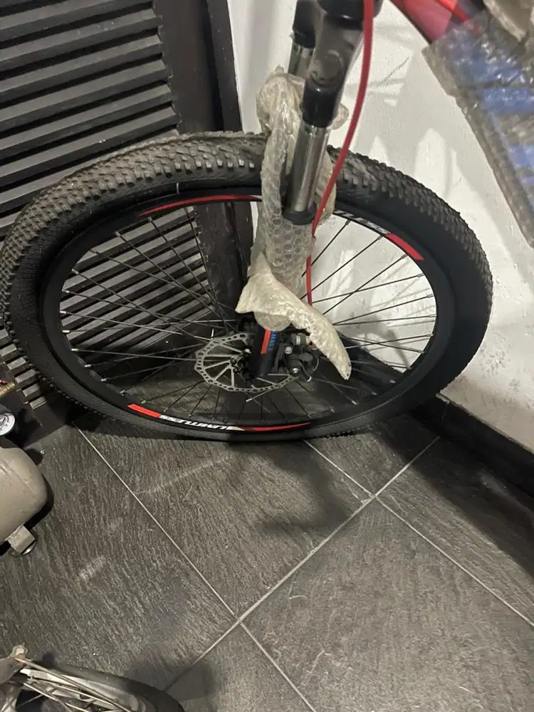 sepeda bekas tapi baru