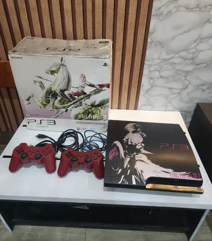 Ps3 Slim 500gb Limited Edition edisi Final fantasy