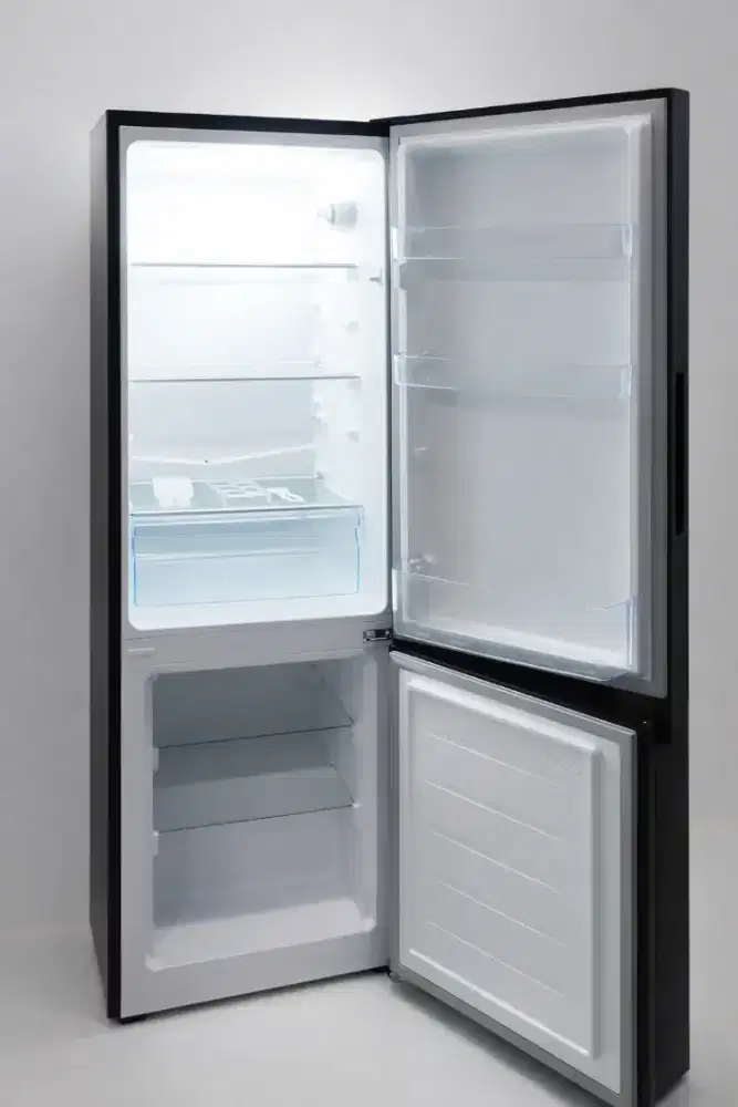 Kulkas Changhong 180L Freezer Bawah – Baru 3 Bulan, Hemat 50 Watt!