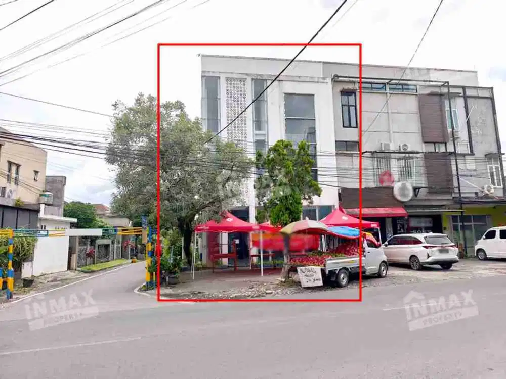 Ruko Hook 3 lantai Jalan Kalpataru Bangunan Bagus Furnished Siap Pakai Parkiran luas