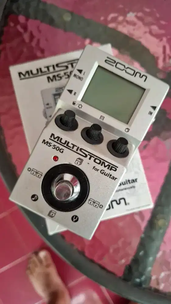 Efek gitar Zoom Ms-50G