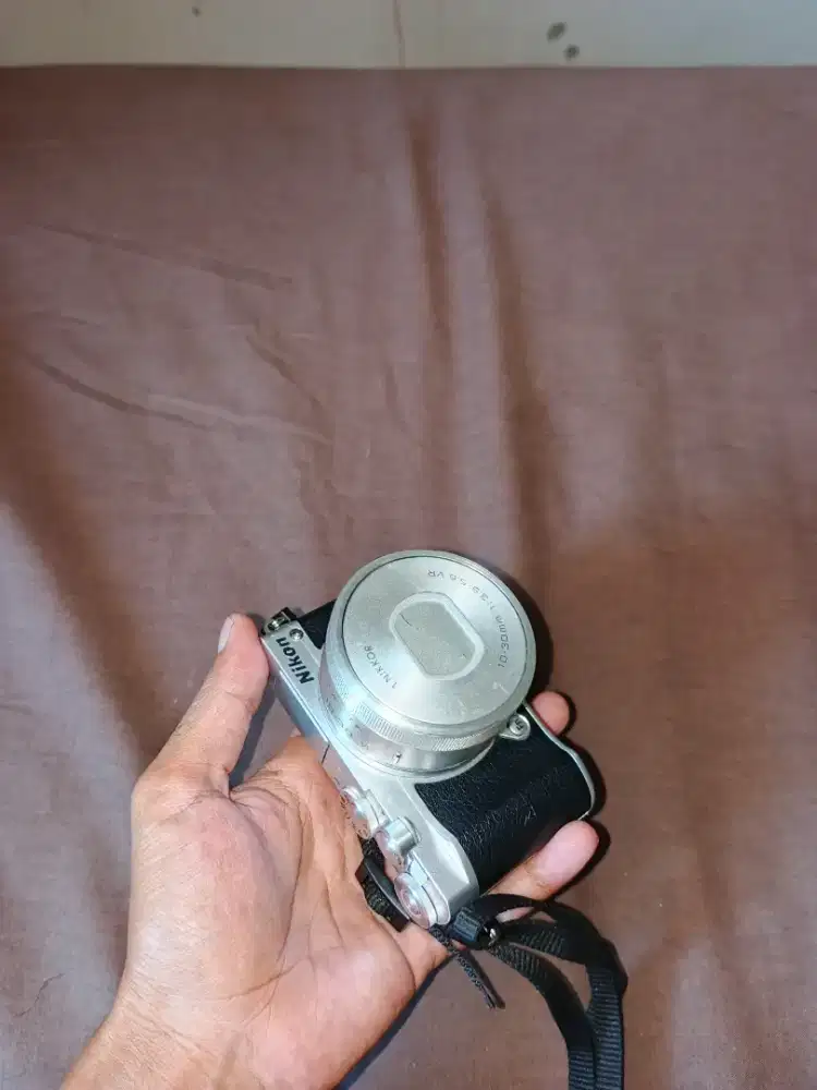 kamera mirrorless Nikon 1 J5