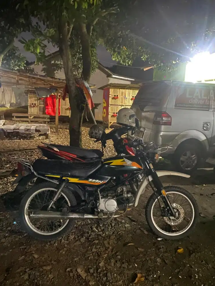 Honda win 100 motor klasik