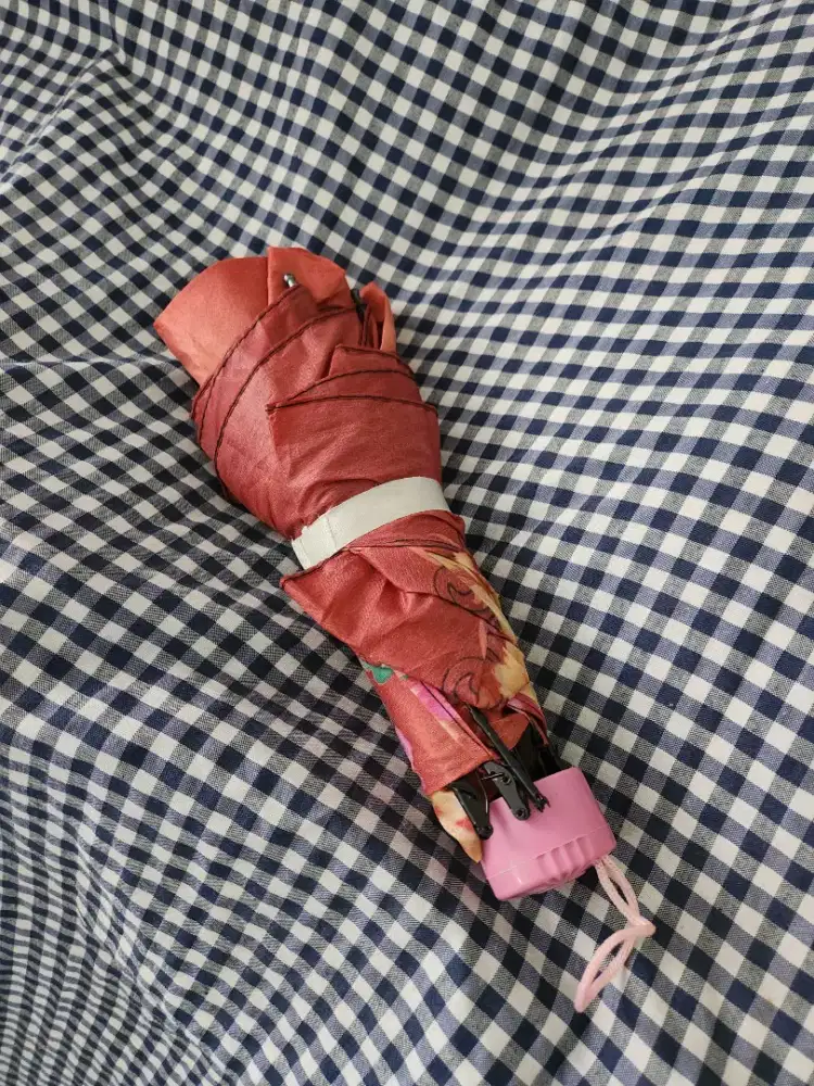 Payung ukuran travel size