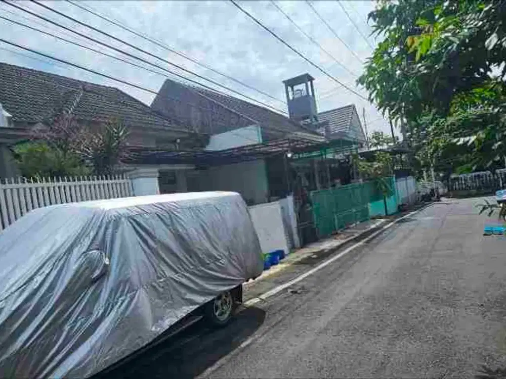 rumah murah siap huni di jl bunga bunga dekat kalpataru suhat dekat kampus UB Brawijaya dan polinema luas 144