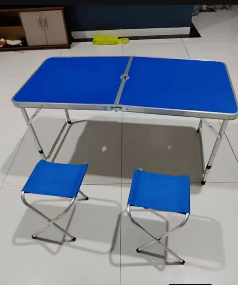 Meja Lipat Siap Dagang