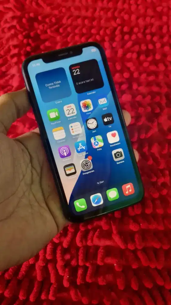 iPhone XR 64gb all operator backdoor retak halus aja