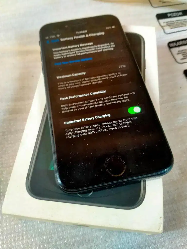 Iphone se 2020 ibox 256gb bekas