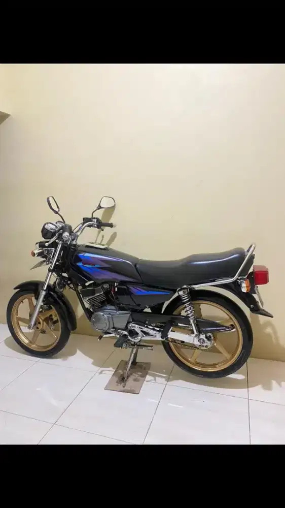 RX-King 2002 Hitam