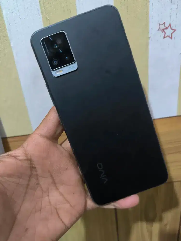 Vivo V20 Ram 8/128 normal siap pakai