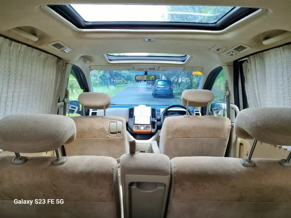Nissan Serena C25 CBU Langka! SunRoof, Keyless! Mobil sehat siap mudik