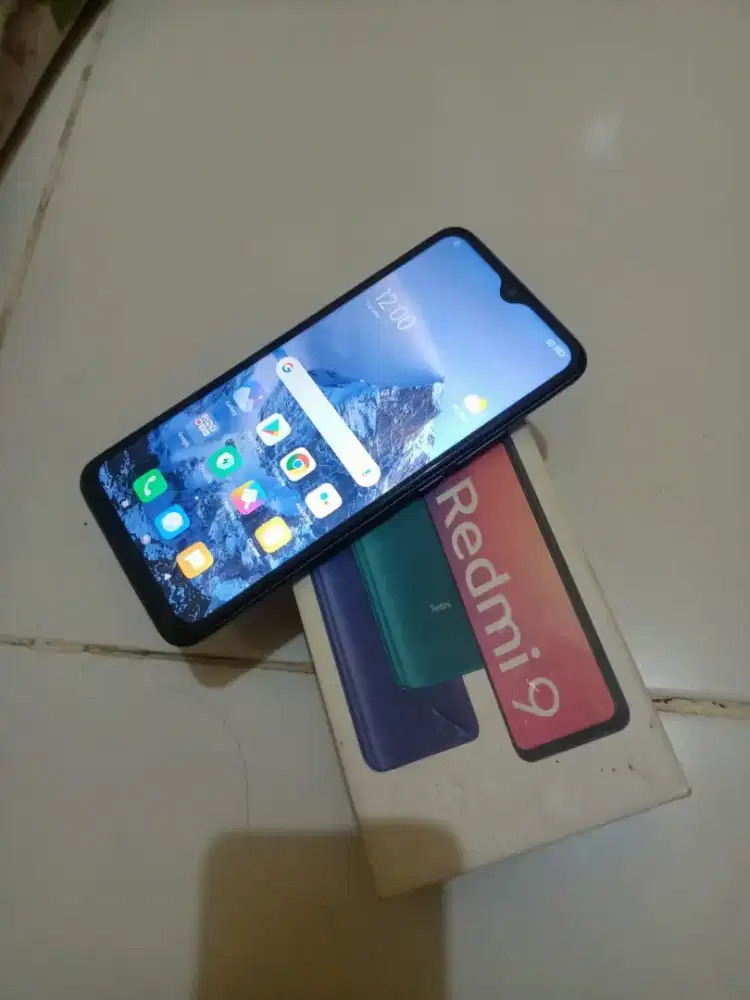 xiomi redmi 9 ram 4/64 mlus normal semua nya hp sm dus saja