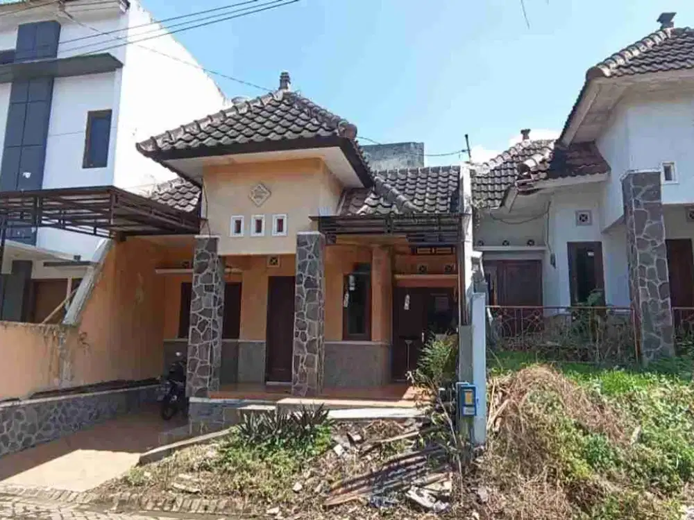 Rumah Dekat UB Dewandaru Suhat 650juta