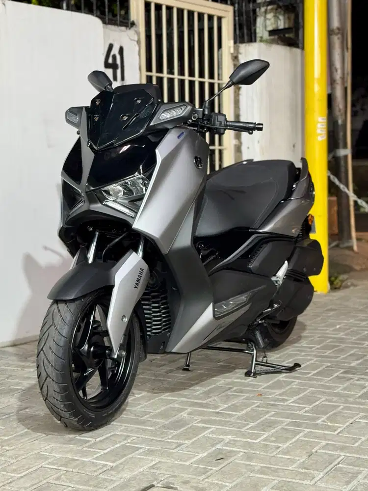 NEW XMAX KM 280 PERAK LIKE NEW 2025 AKHIR