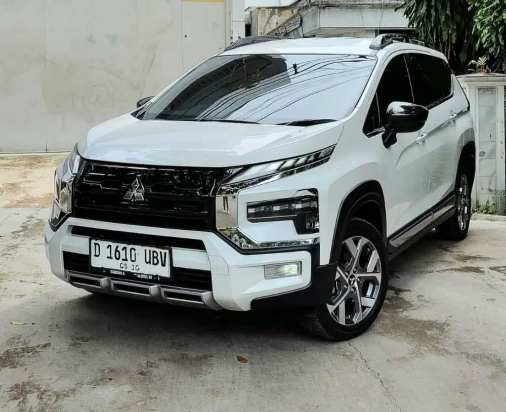 LowKM 8rb XPANDER CROSS PREMIUM 1.5 AT 2025 RECORD MITSUBISHI BANDUNG