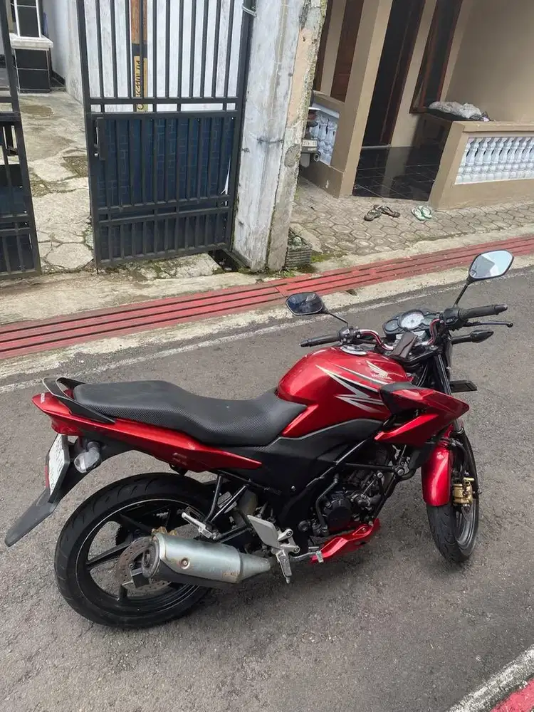 Honda CB 150R & Honda Verza 150cc
