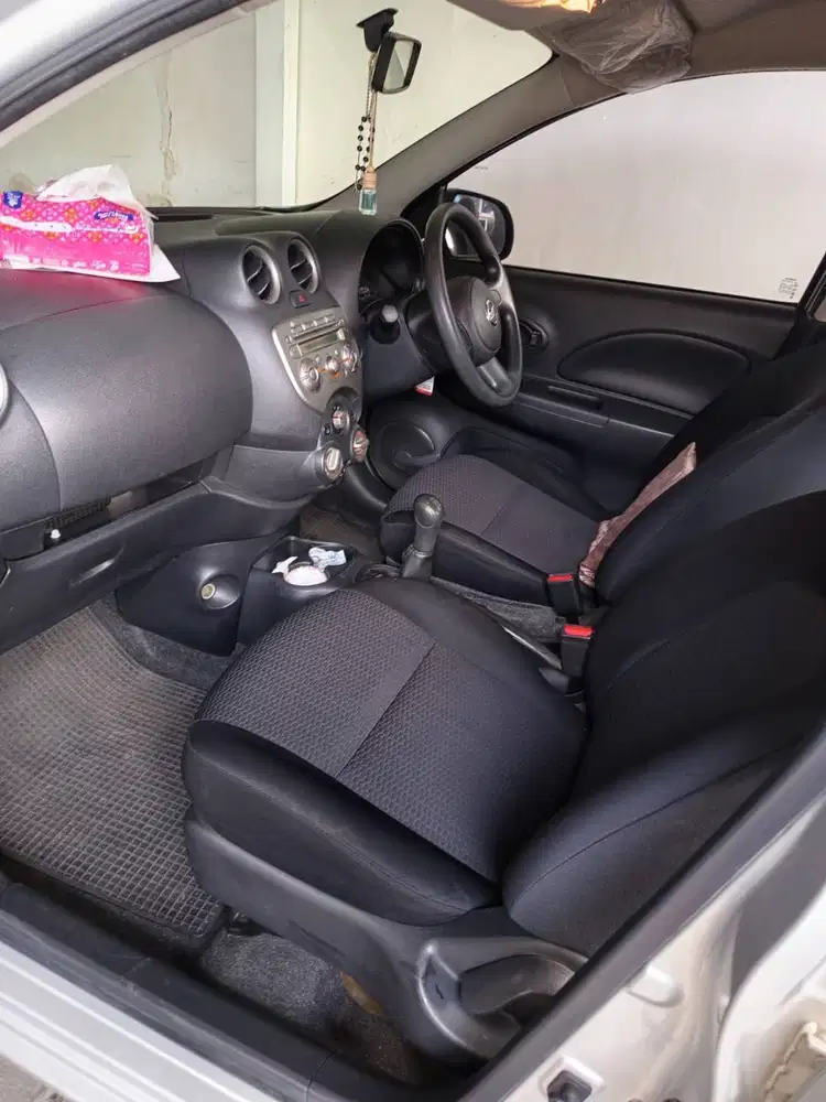 Nissan March MT LOW KM