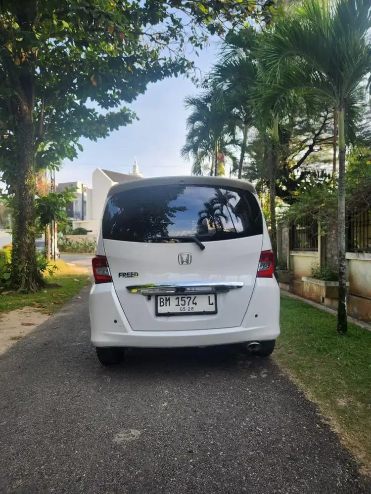 Honda Freed PSD 2012