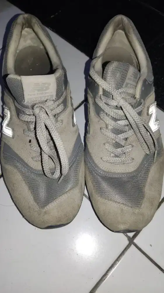 New balance shoes