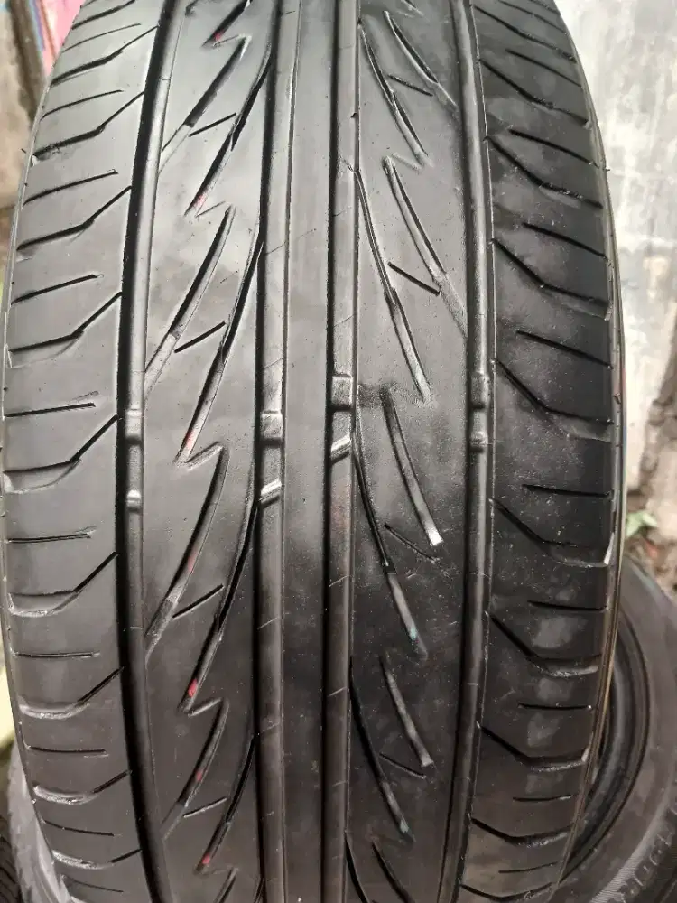 225/45 17 BS TECHNO SPORT NIK 23 2 PCS.