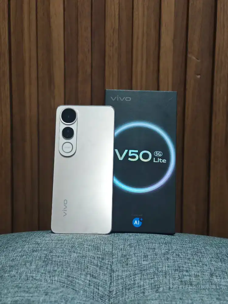 Vivo V50 Lite 5G 8/256 GB Fullset second