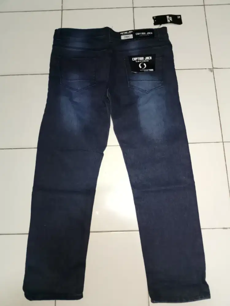 Celana levis pria captain Jack original