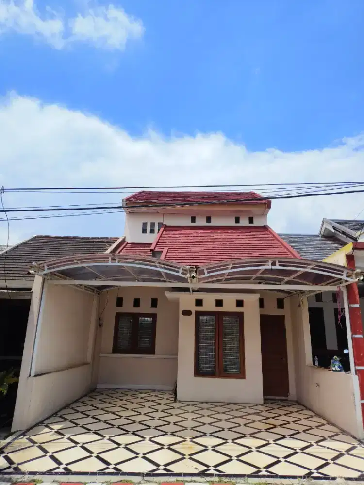 DIJUAL RUMAH 2 LANTAI PANDANWANGI