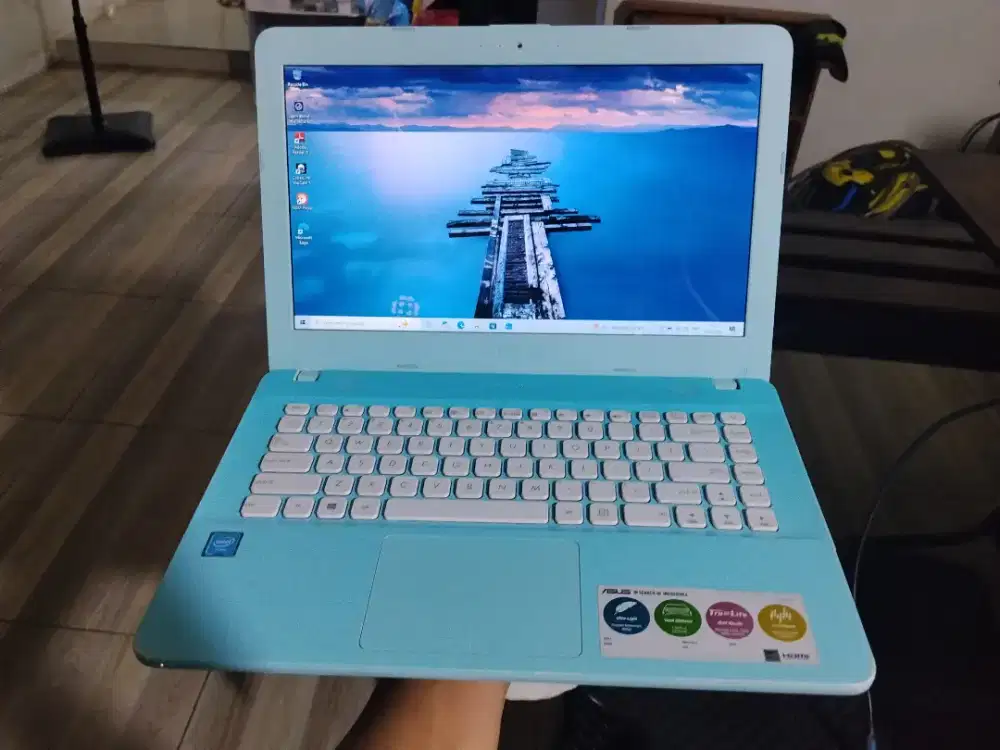 Laptop Asus X441 Celeron N3350 Ram 4GB/SSD 128GB dan HDD 500GB