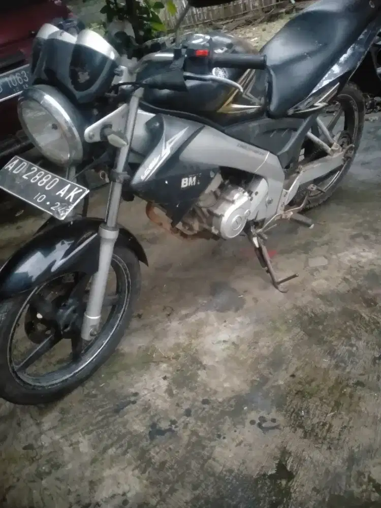 Vixion 2009 mesin bagus standart Sukoharjo