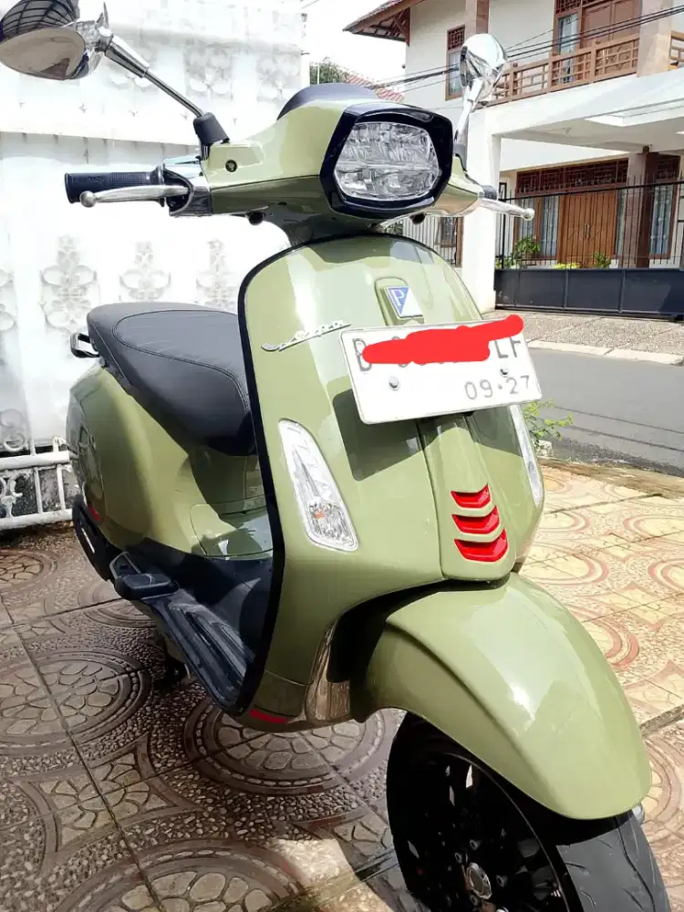 Vespa Sprint iget 150 ABS perfect condition Hijau
