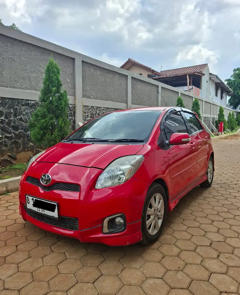 Toyota Yaris 2012 Bensin