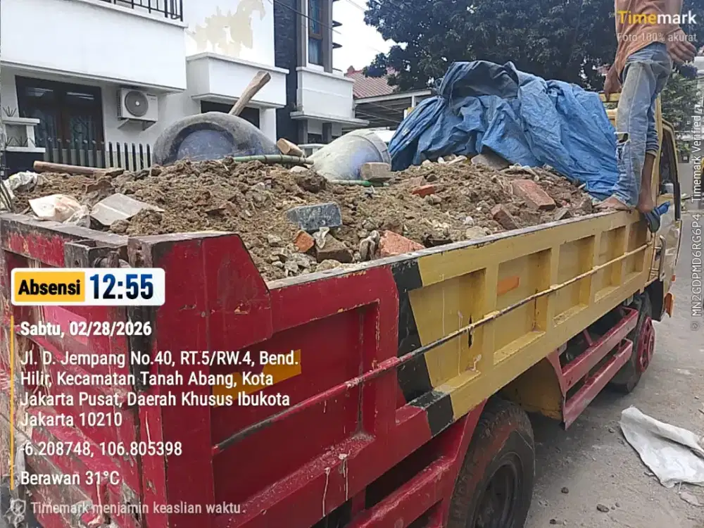 Jasa angkut puing dan tanah