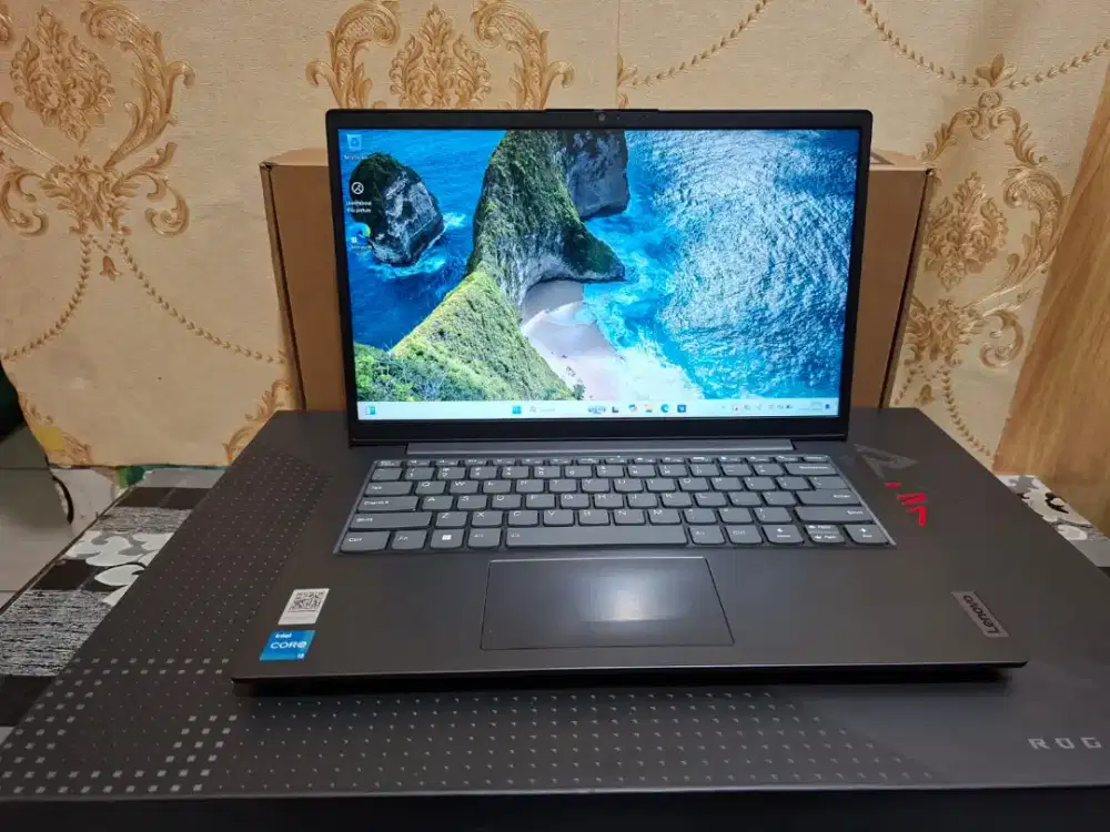 Laptop Lenovo Ideapad V14 G3 IAP Core i3 Gen12 -8GB -SSD 256 GB -FHD -