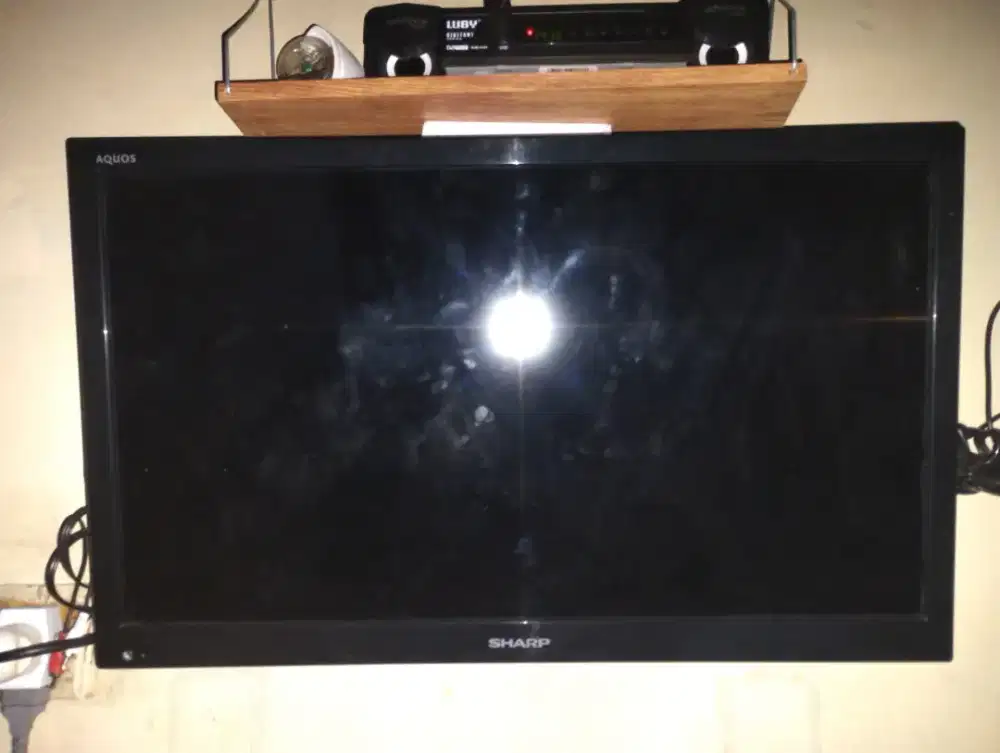 Tv second sharp 24inci