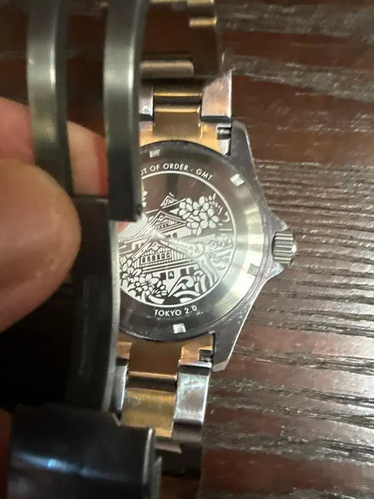 Shibuya Jam Triple O (Out Of Order) lengkap dengan Box dan rantai sisa