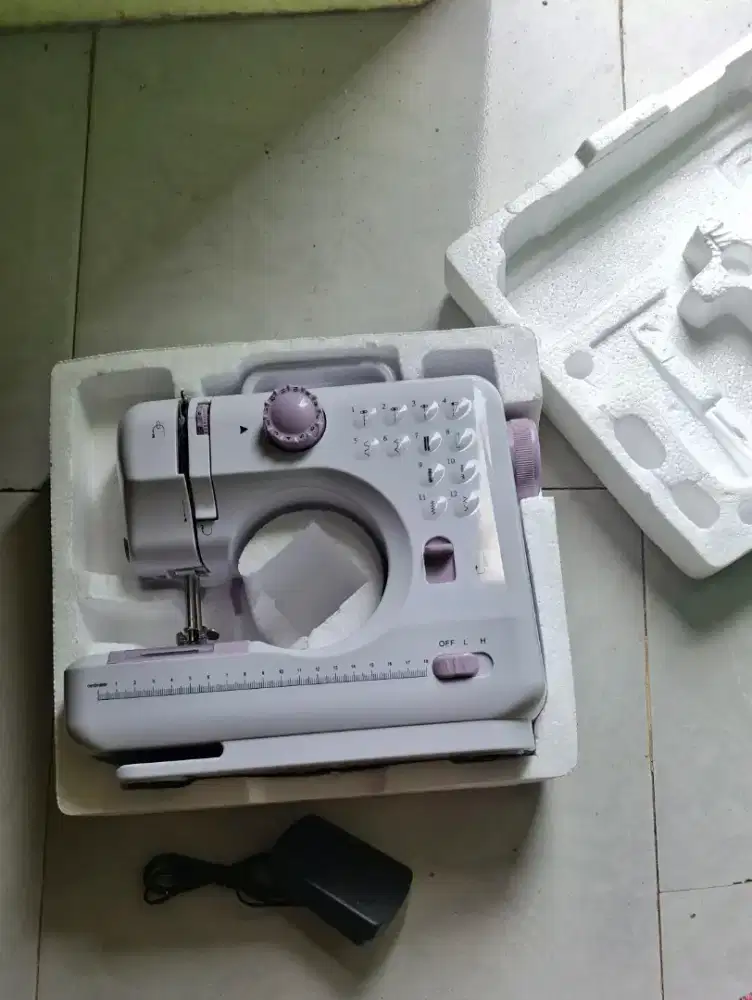 Mesin Jahit Mini Portabel 705 12 Stitch Pola 1 Mesin Jahit Listrik