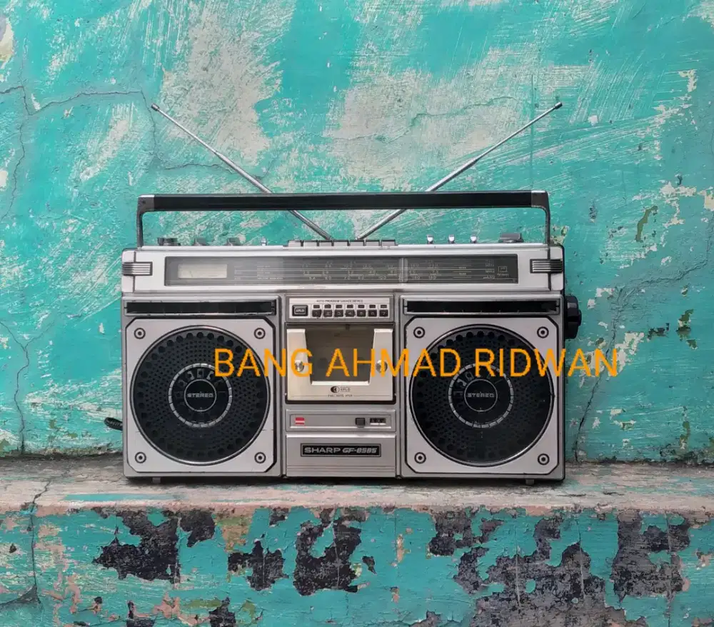 FM radio tape kaset pita antik jadul kuno tua klasik boombox