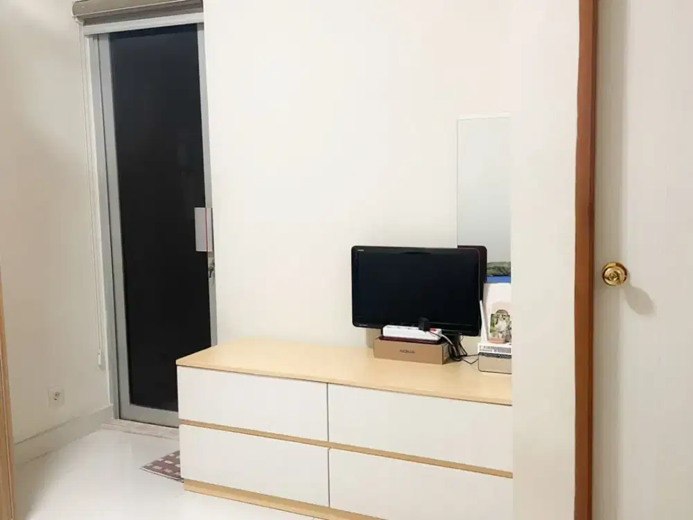 Apartemen Renovasi Dijual Kelapa Gading di Mediterania