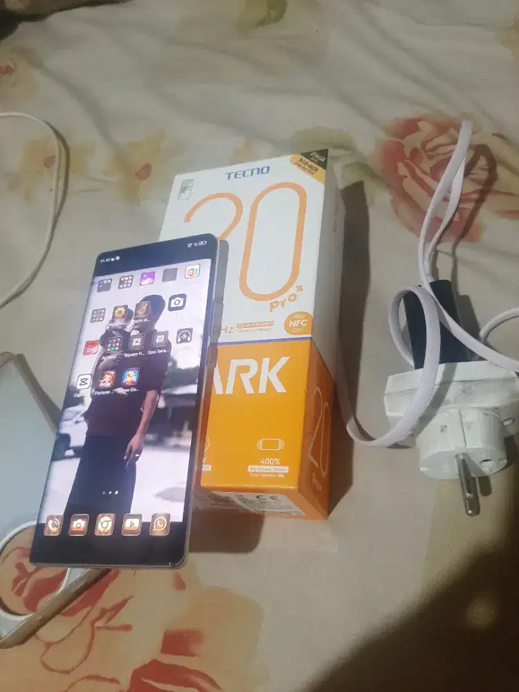 Tecno Spark 20 Pro Plus 8/256 TT/Barter