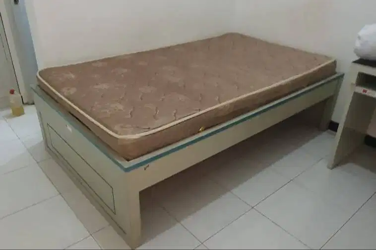 Jual Springbed Bekas Kos