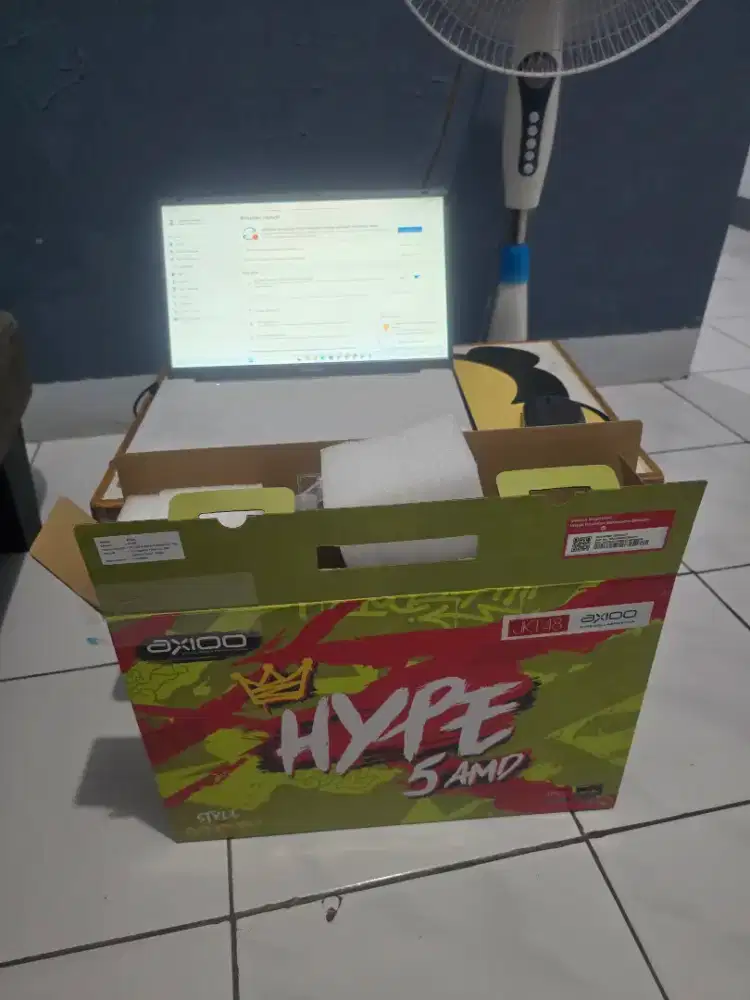 Axioo Hype 5 AMD X3 JKT48 Collab Ryzen5 3500U 16GB 1TB 14.0 FHD IPS
