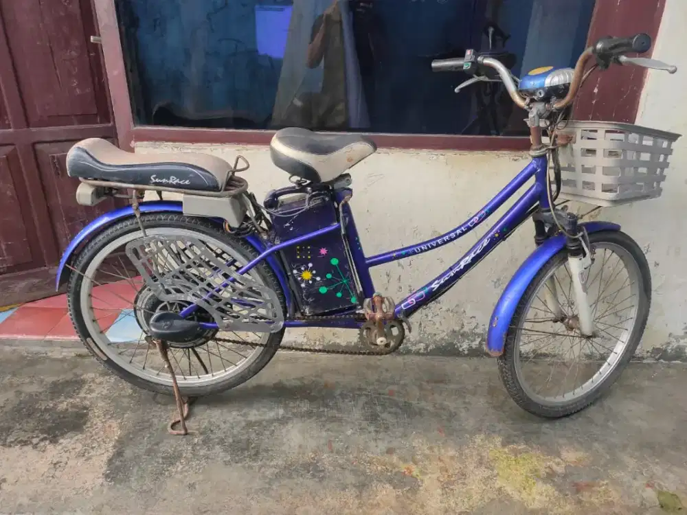 Sepeda listrik normal mulus