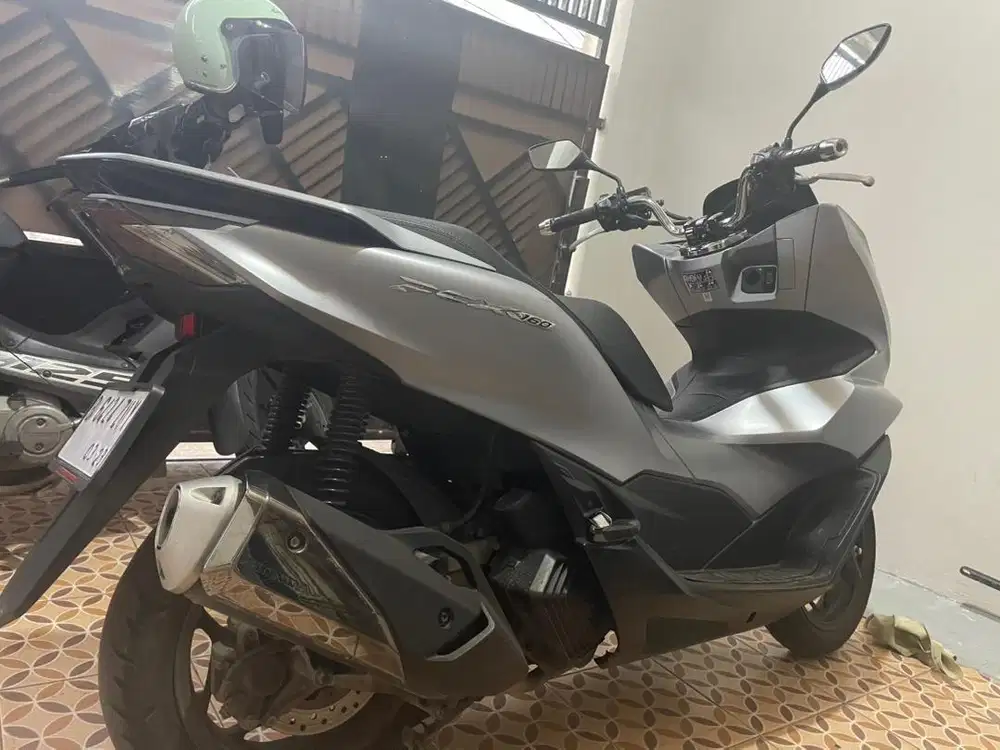 dijual pcx silver tahun 2024 160cc