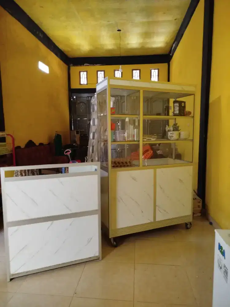 Perlengkapan Usaha. Harga bisa nego bagi yang serius.