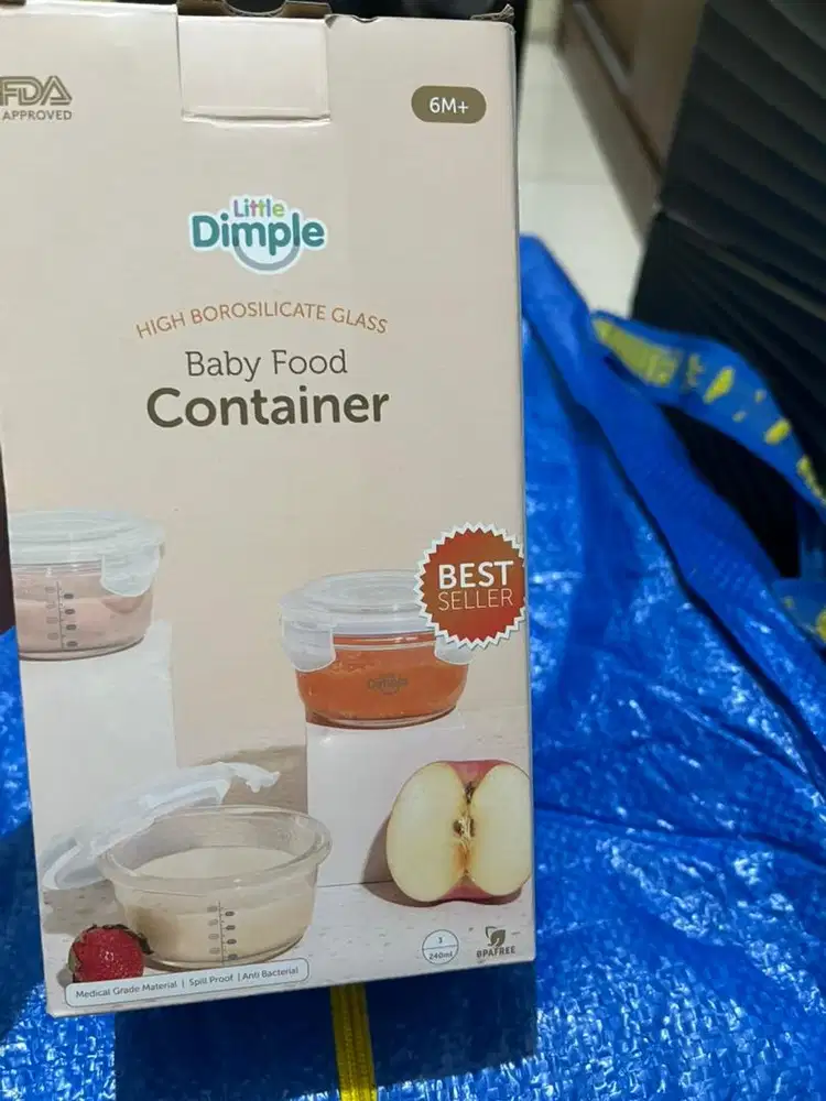 Little dimple food container