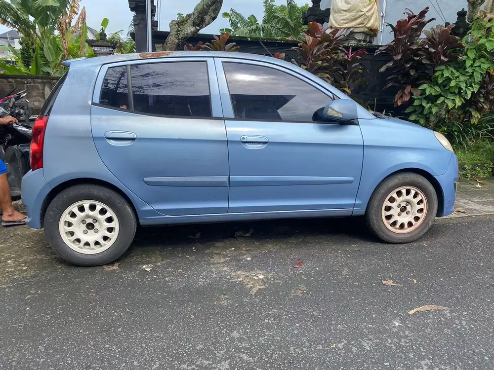 Kia Picanto 2010 Bensin